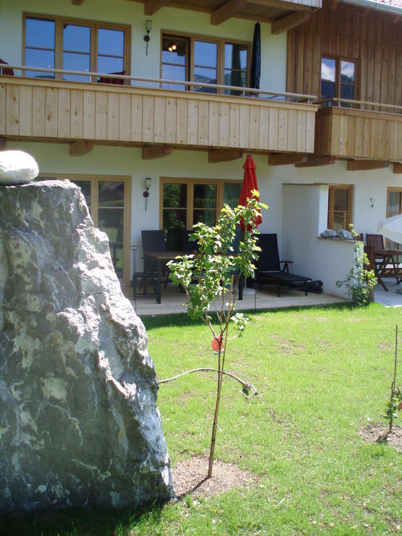 Ferienlandhaus Alpinum เลงกรีส ภายนอก รูปภาพ