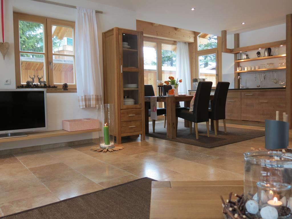Ferienlandhaus Alpinum เลงกรีส ภายนอก รูปภาพ