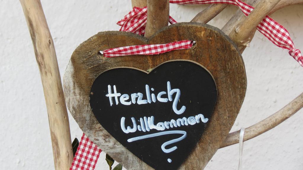 Ferienlandhaus Alpinum เลงกรีส ภายนอก รูปภาพ